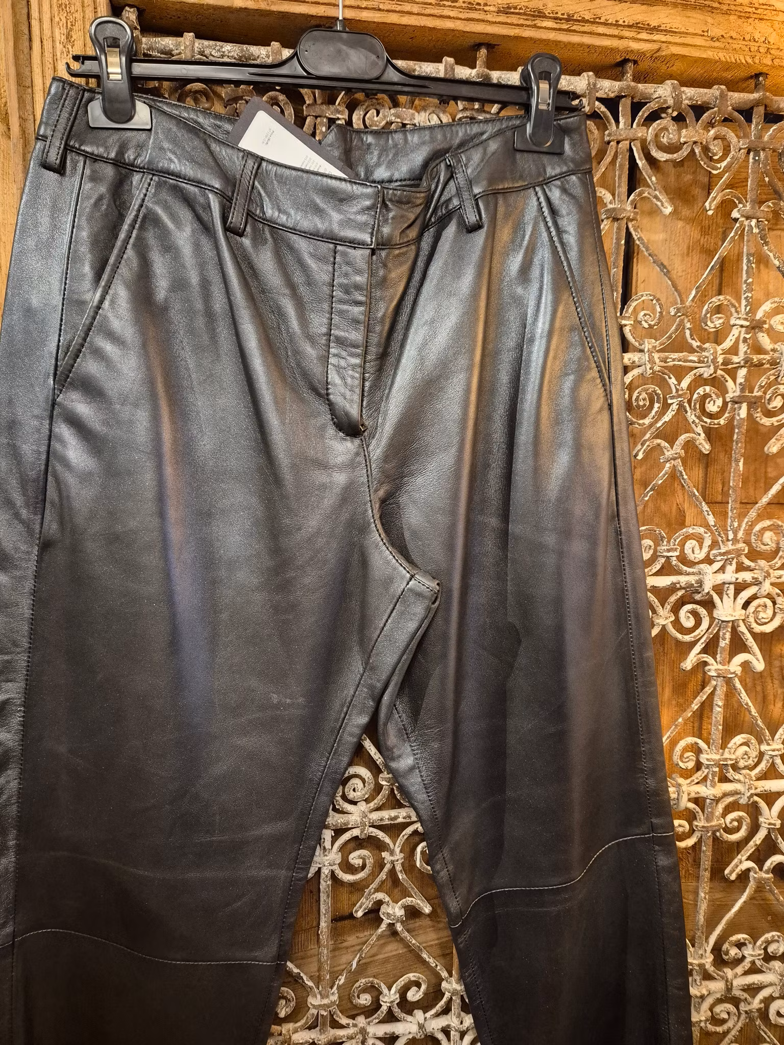 Skinn brallor svart/metallic st 38