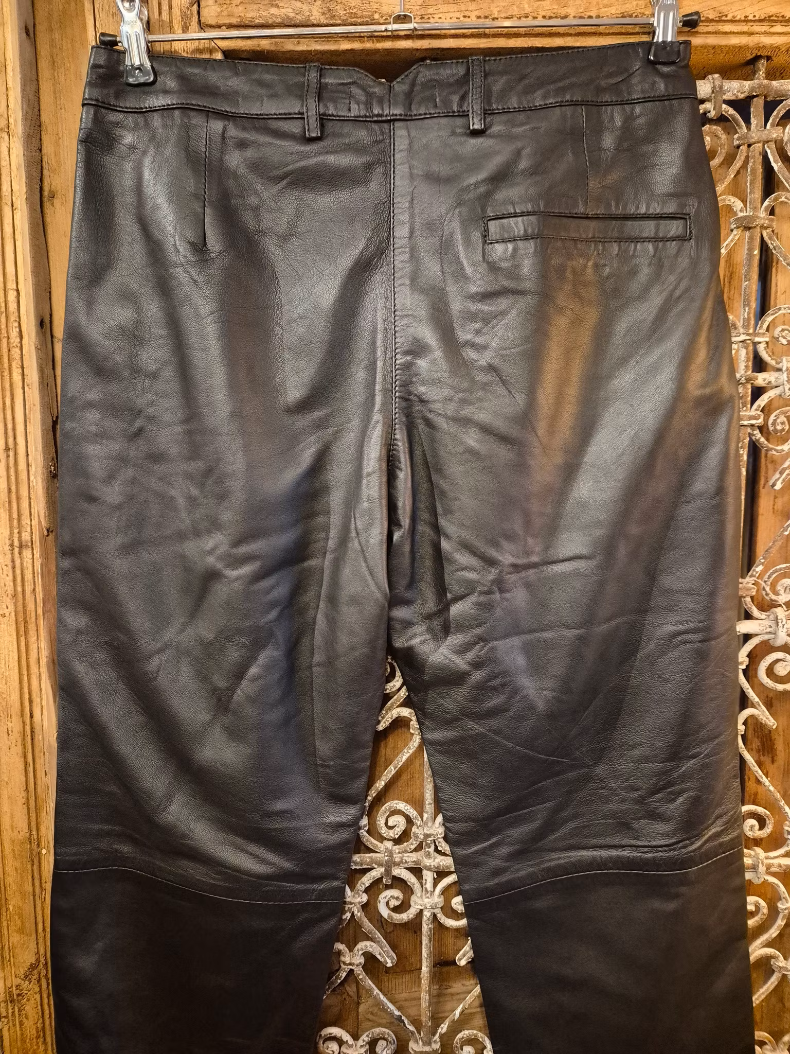 Skinn brallor svarta st 38