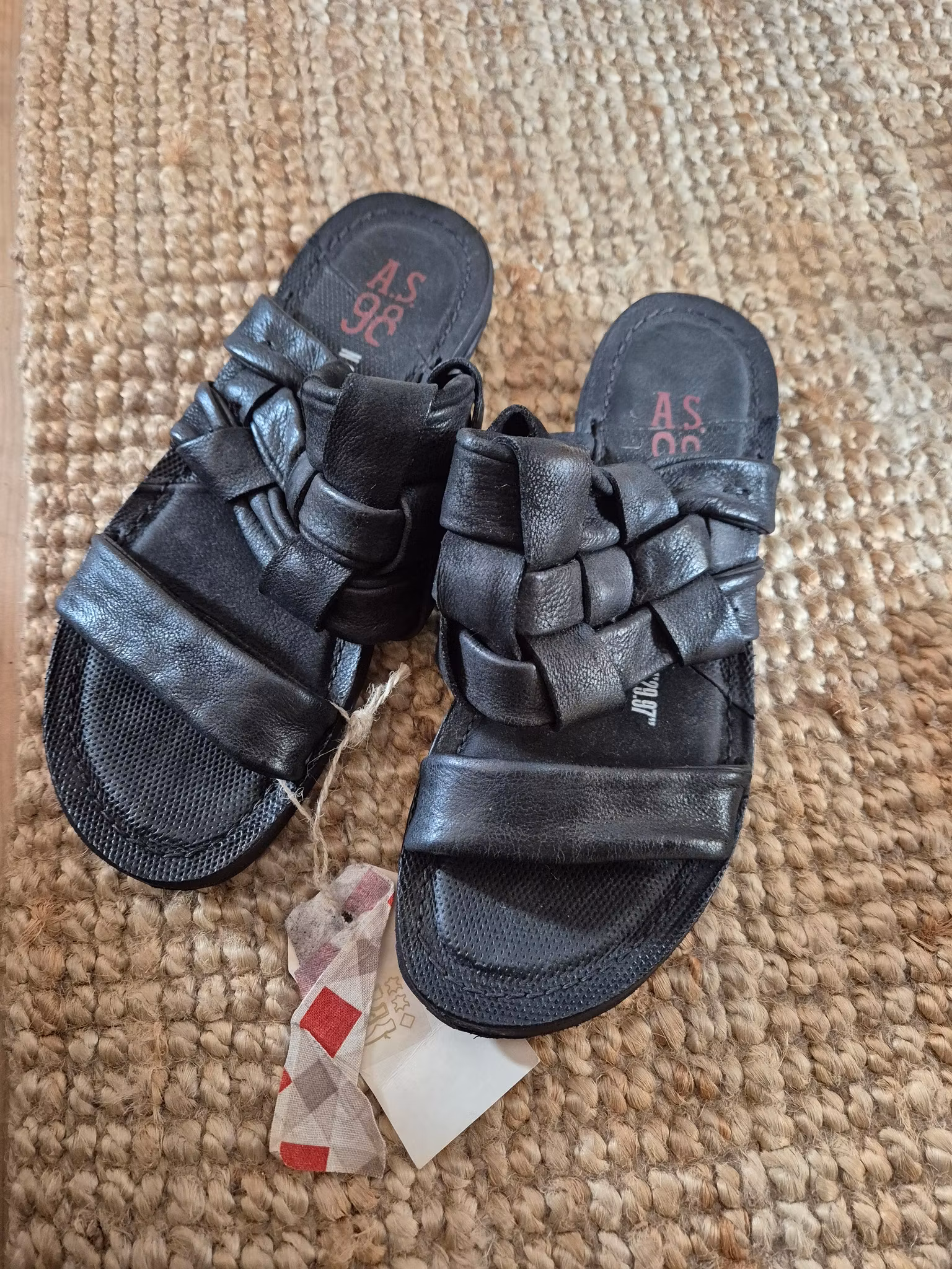 Skinn sandal st 40 svart