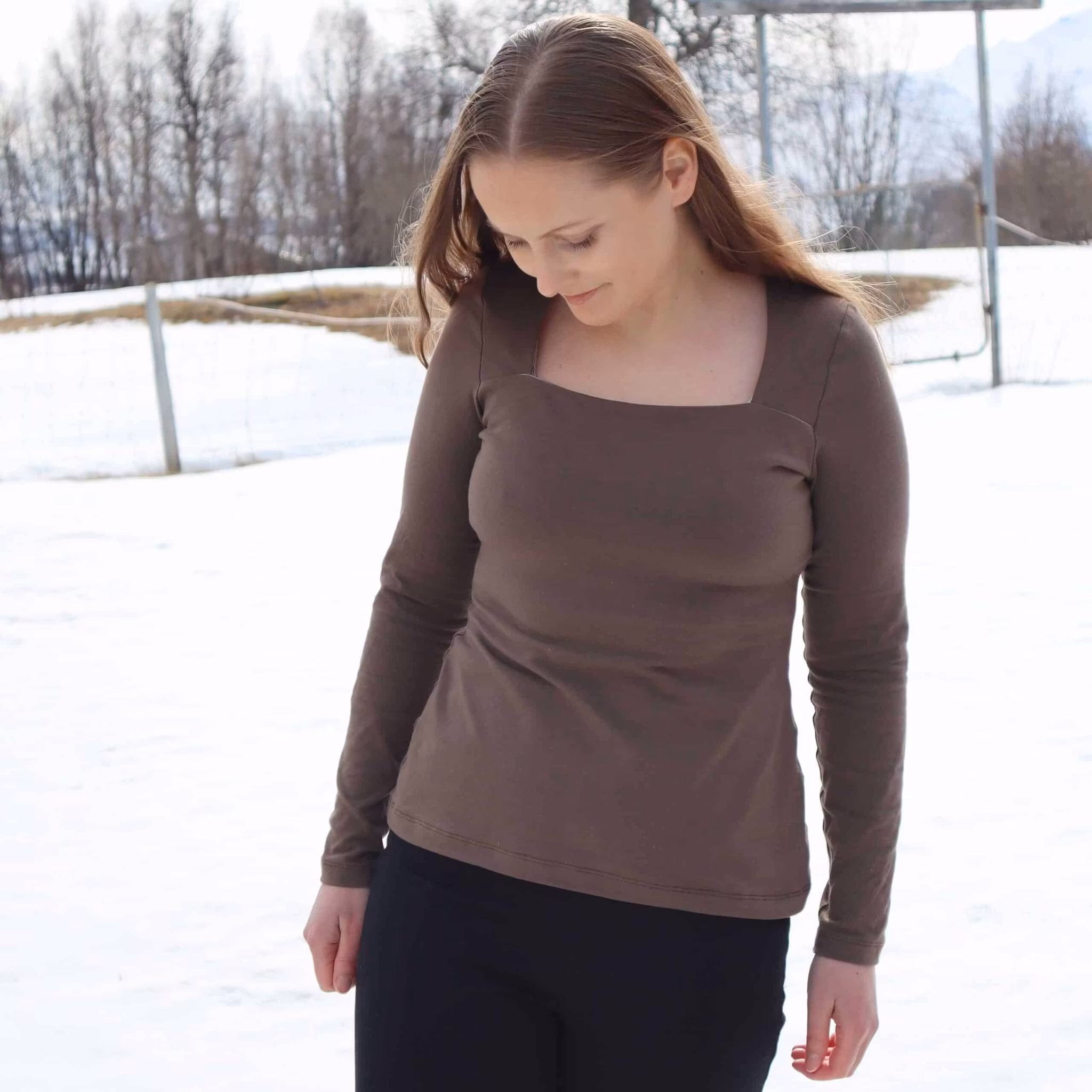 Olivia – square neck top