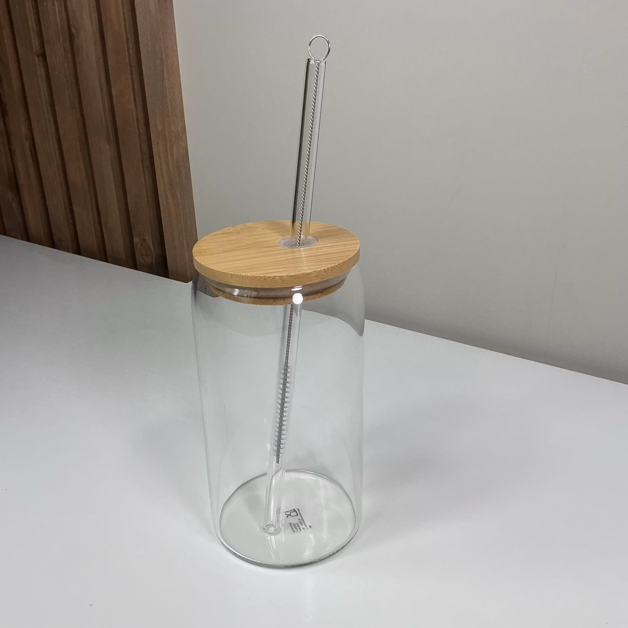 Glass med bambuslokk og sugerør - 450 ml