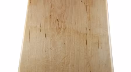 Skärbräda i björk med svängda kortsidor 40x24 cm