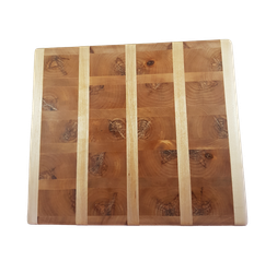 Randig ändträskärbräda 34x30cm