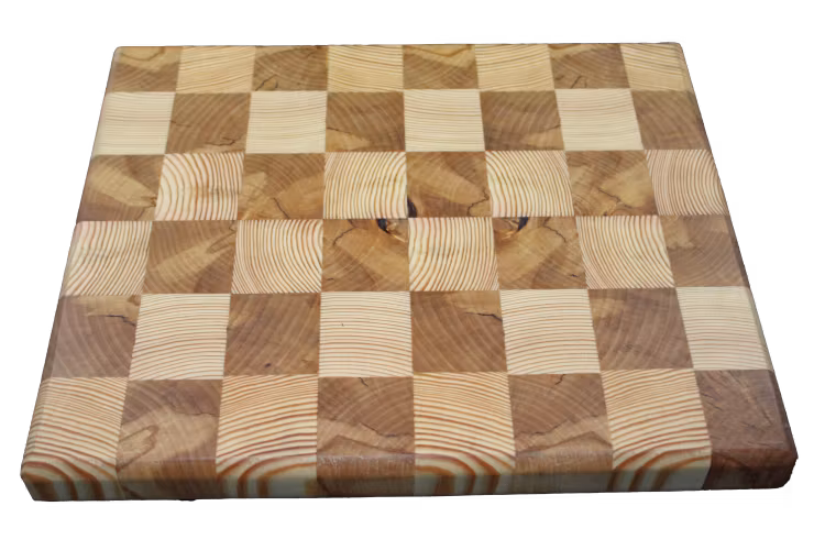 Rutig skärbräda av björk och furu