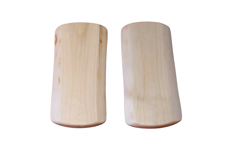 Handgjorda smörgåsbrickor av björk