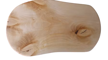 Unik björkskärbräda med svängda kortsidor 42x22 cm