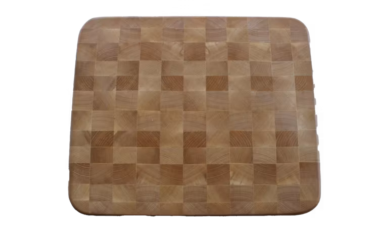 Ändträskärbräda av björk med rundade hörn och fötter 34x29 cm