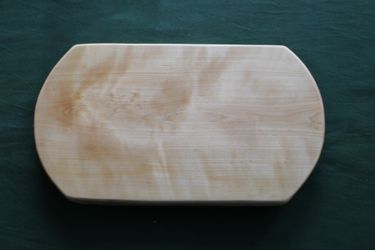 2 stycken björkskärbräda med naturliga kanter ca 40x22 cm