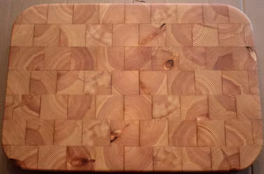 Ändträskärbräda av furu med runda hörn 39x26cm