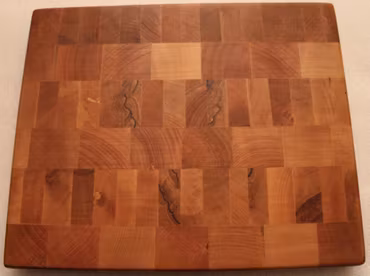 Mindre skärbräda av ändträ från björk 29x23cm