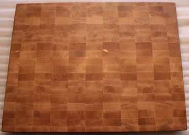 Ändträskärbräda av björk med vinklade kanter 45x34cm