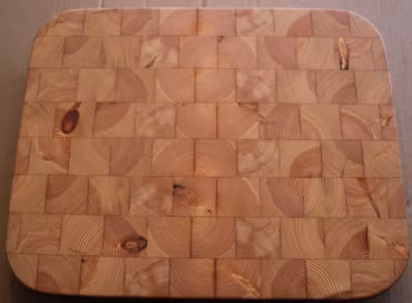 Ändträskärbräda av furu med runda hörn 39x31x5cm