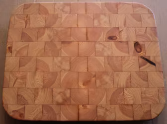 Ändträskärbräda av furu med runda hörn 39x31x5cm