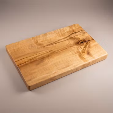 Klassisk unik massiv skärbräda av björk 44x26 cm