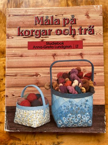 Måla på korgar och trä