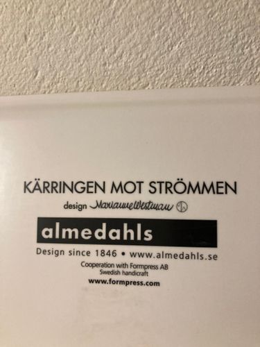 Bricka Kärringen mot strömmen.