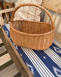 Torgkorg i pil.