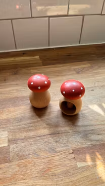Nötknäppare i trä