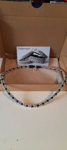 Halsband