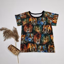 T-shirt med tigrar och lejon