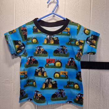 T-shirt traktor blå