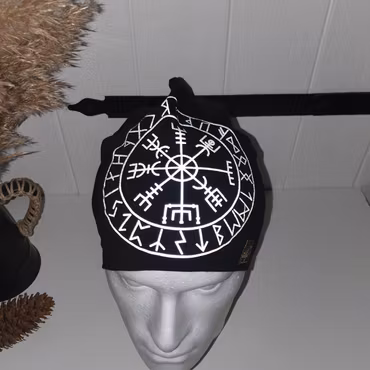 Reflexmössa vegvisir med runor storlek 48-58