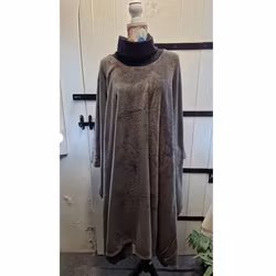 Poncho mörkgrå