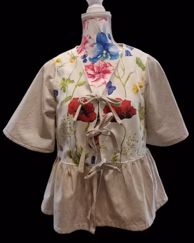 Blus återbrukat tyg sommardröm - storlek 36