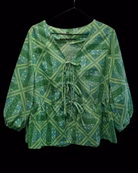 Blus återbrukat tyg retrogrön - storlek 44