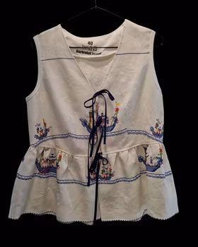 Blus återbrukat tyg båt - storlek 40