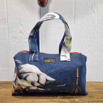 Liten necessär eller väska fiskeskär