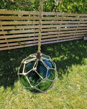 Glaskula/flöte grönt glas 66 cm