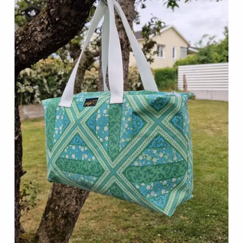 Mellan necessär grön retro