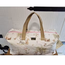 Stor necessär eller väska dröm skog beige