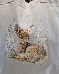 Tygkasse ljusgrå med rådjur