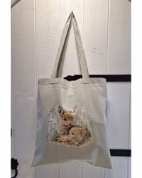 Tygkasse ljusgrå med rådjur