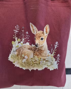 Tygkasse vinröd med rådjur