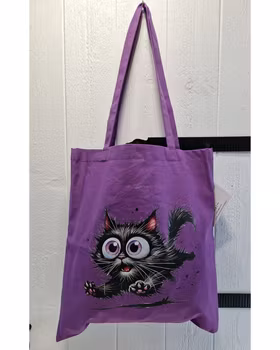 Tygkasse mörklila med svart katt