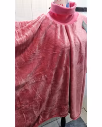 Poncho cerise fluffig