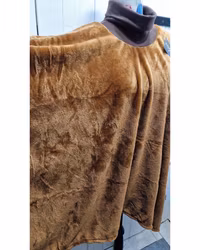Poncho gyllenbrun, fluffig