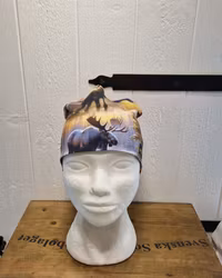 Mössa älgar i bruna toner