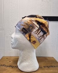 Mössa älgar i bruna toner