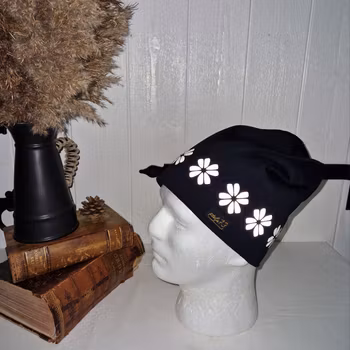 Reflexmössa på rad blomma 4 blad storlek 48-64