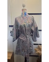 Kimono retro blommig kort modell