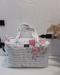 Mellan necessär letter motiv 1