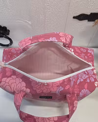 Mellan necessär retro rosa