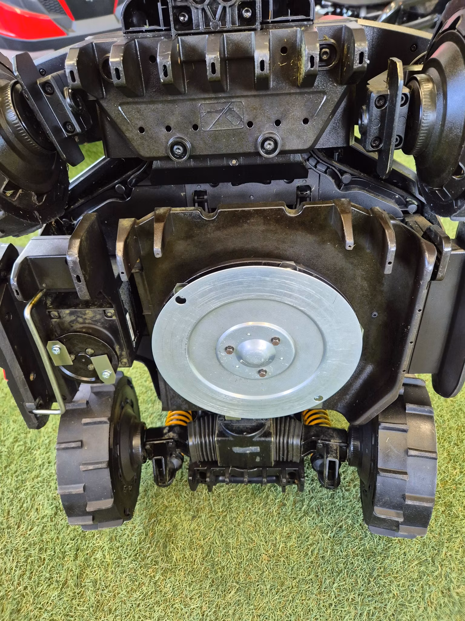 DEMO/BEG  Roborock RockMow Z115 4wd Upp till 1500 m2