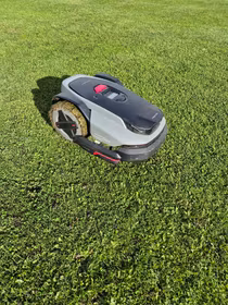 DEMO/BEG Roborock RockMow S108 Upp till 800 m2