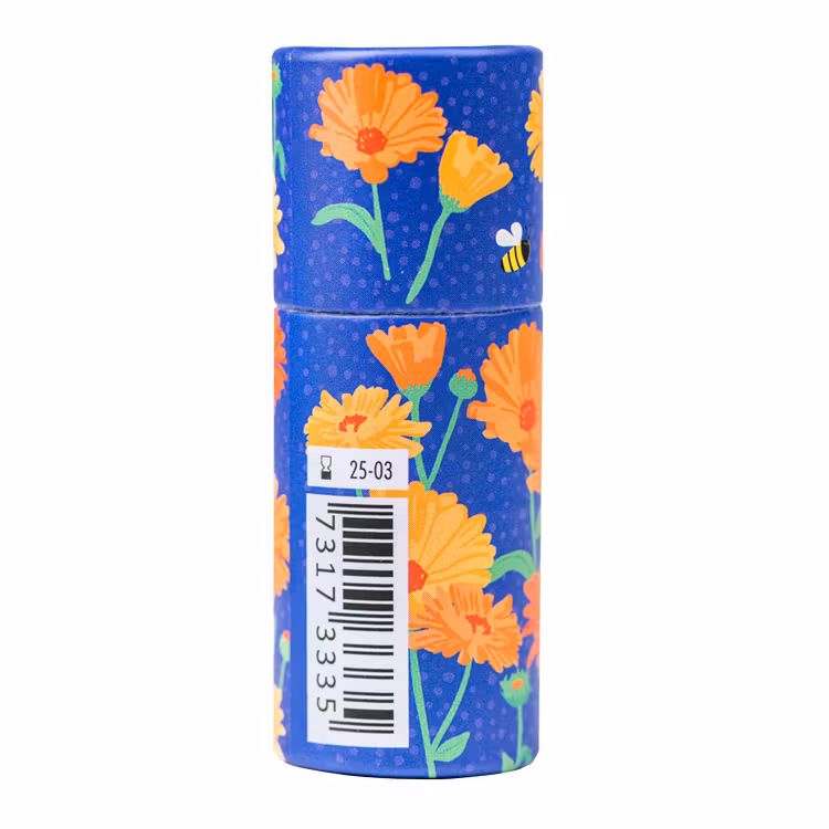 KORT DATUM – Ekologiskt Läppcerat av bivax med ringblomma i papphylsa, 8.5 g