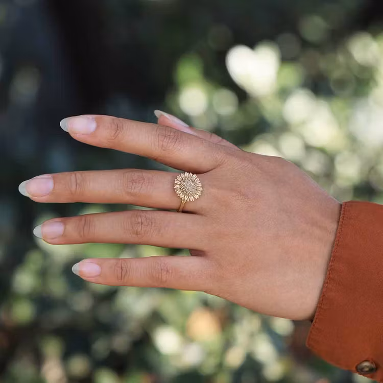 Ring – Solros i brons